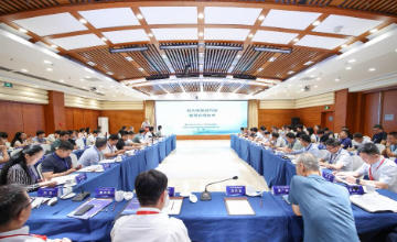 第二十八届中国科协年会—— 农业机器人与智慧农场专题论坛在京召开